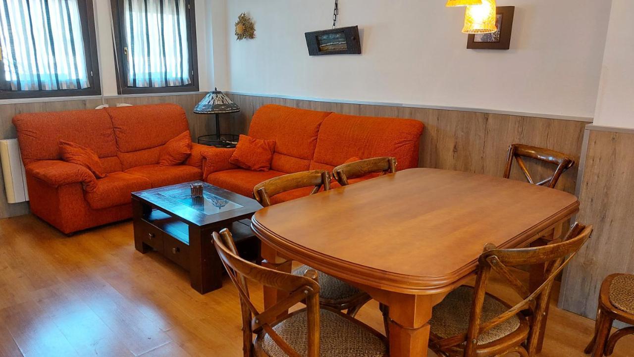 Apartamentos Castiello De Jaca 3000 Eksteriør bilde